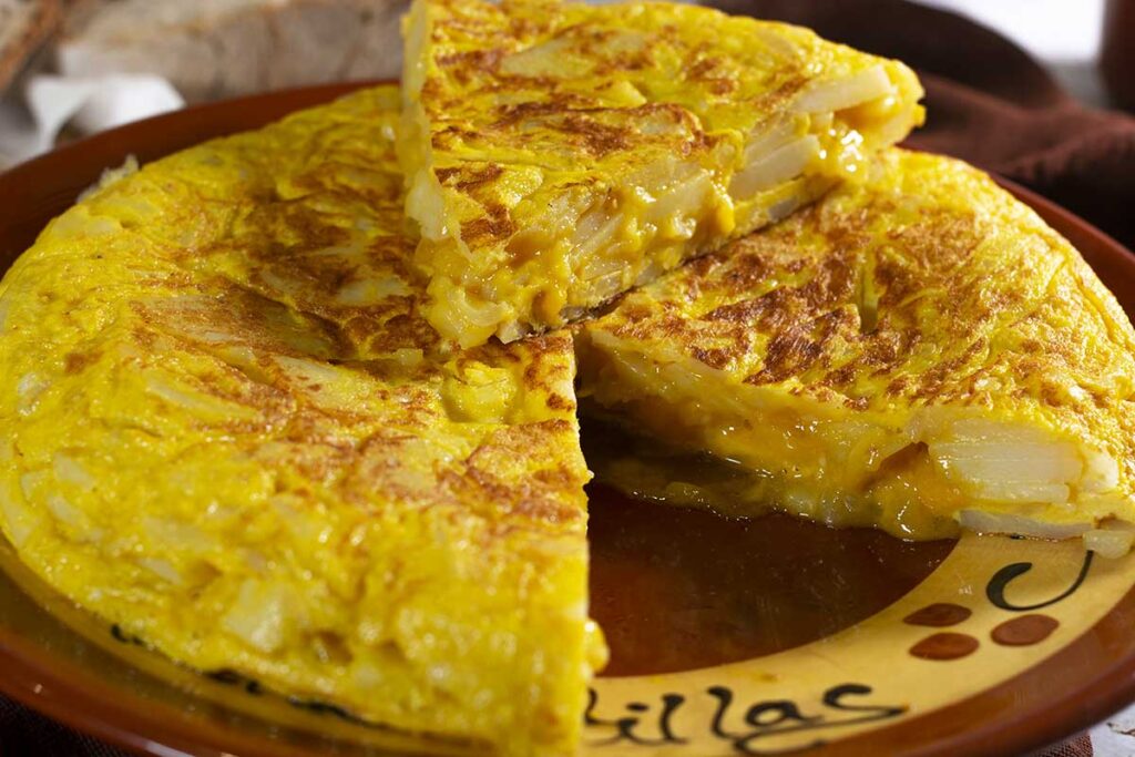 Tortilla de patatas (omelette espagnole) authentique - Snack Atlas Béziers